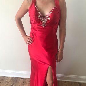 Long elegant red dress size 4